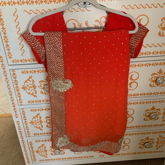 Pure chiffon heavy stones work saree and blouse - Picture 1 of 6